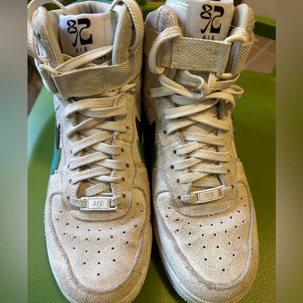 Nike Air Force High Tops - Picture 2 of 3